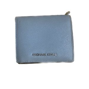 Michael Kors Wallet. Used but in good condition